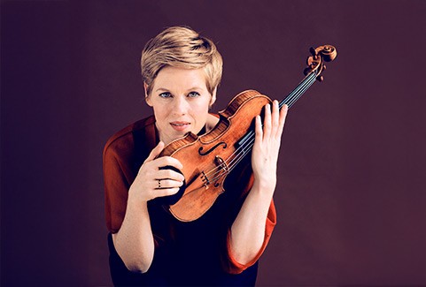 Izrādes "Izabella Fausta. Johans Sebastiāns Bahs. Sonātes un partitas" attels