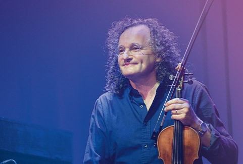 Izrādes "ĪRU MŪZIKAS DZĪRES. MARTIN HAYES AND THE COMMON GROUND ENSEMBLE" attels