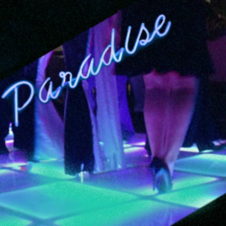 Izrādes "Klubs Paradise" attels