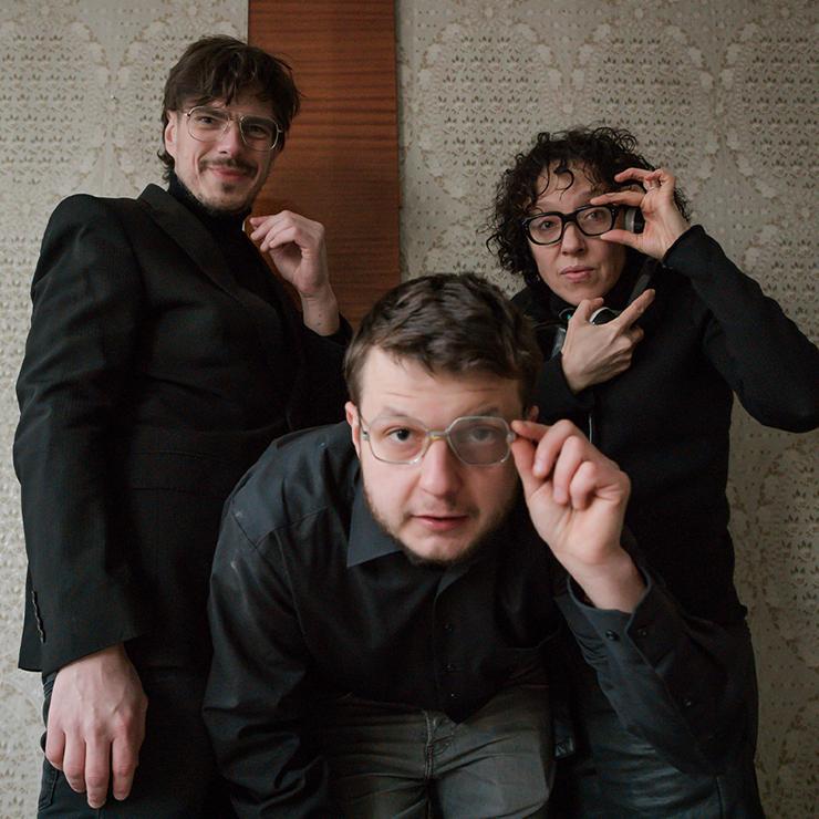 Izrādes "Literāri muzikāla ekspedīcija ORBĪTA. ČAKLAIS" attels