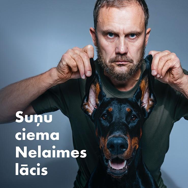 Izrādes "Suņu ciema Nelaimes lācis" attels