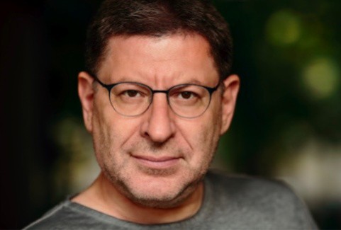 Изображение спектакля "Publiskā konsultācija ar Michael Labkovsky - Sarunas par laimi"