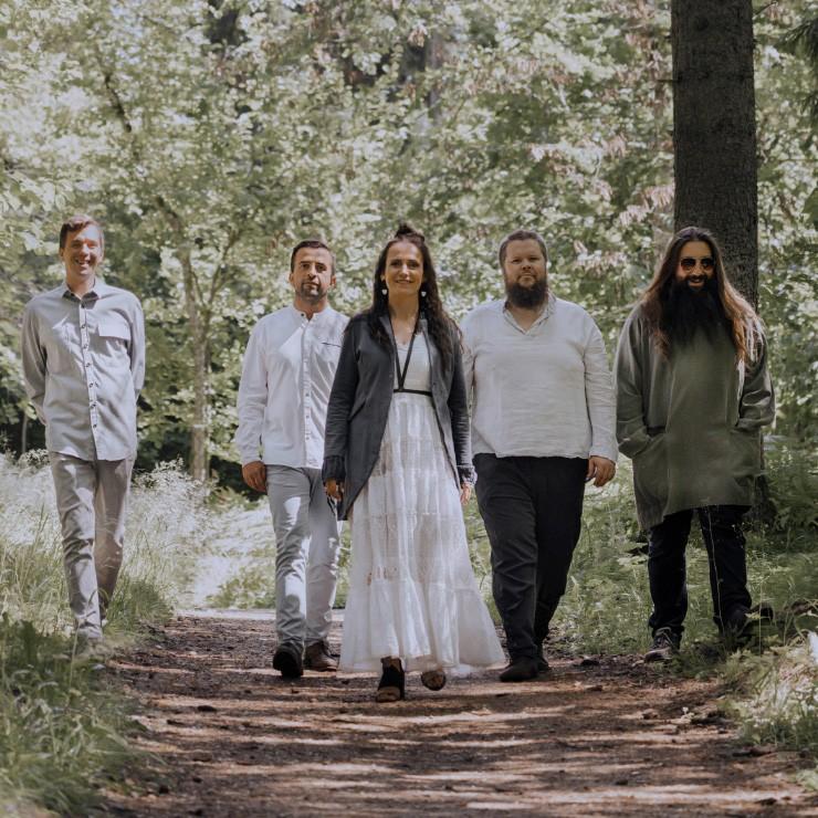 Izrādes "RAXTU RAXTI UN SINFONIETTA RĪGA" attels