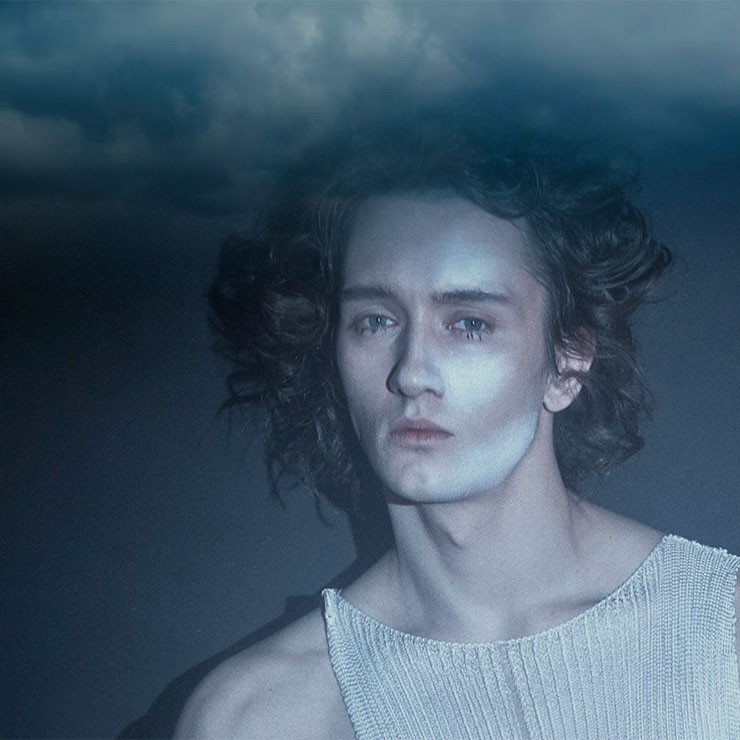 Izrādes "PĒTERA VASKA MŪZIKAS APRĪLIS| Kyiv Modern-Ballet VIENTUĻAIS EŅĢELIS. DRAUGI. Pasaules pirmizrāde" attels