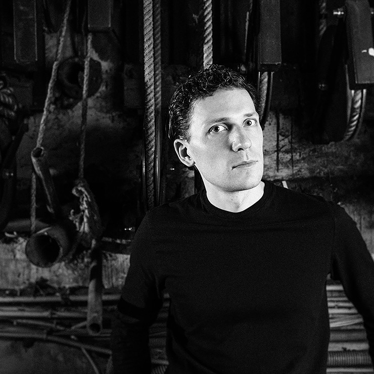 Izrādes "Sinfonietta Rīga. Bahs, Taveners, Makmilans" attels