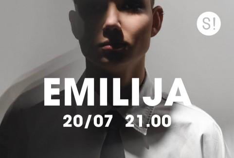Izrādes "EMILIJA" attels