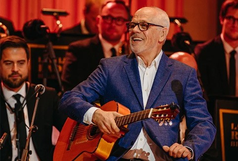 Izrādes "Radio SWH džeza klubs ar Aivaru Hermani" attels