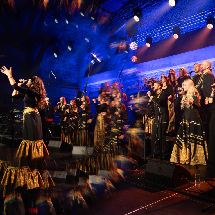 Изображение спектакля "ZIEMASSVĒTKU KONCERTS. Rīgas gospelkoris un Kristīne Prauliņa"