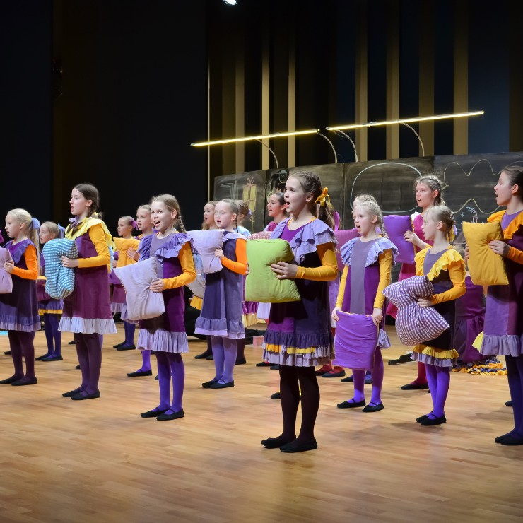 Galerijas bilde 1: Bērnu rīti. Zīmējumu opera “Dāsnumātika”
