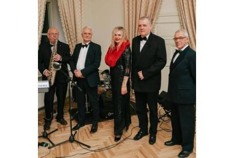 Galerijas bilde 1: Valentīna dienas Balle | Mūziķu apvienība "Trio Atbalss"