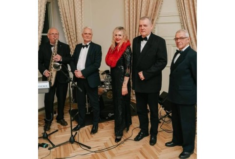 Galerijas bilde 1: Valentīna dienas Balle | Mūziķu apvienība "Trio Atbalss"