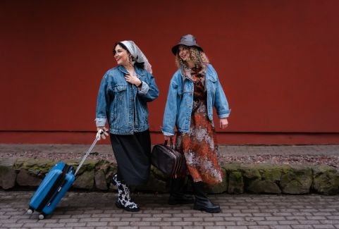 Izrādes "Improvizācijas teātris “DIVAS” dodas uz Valmieru!" attels