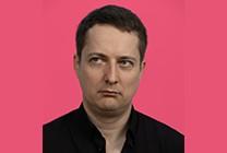 Meklēšanas rezultāta izrādes "SMAIDS | Riktīgi pozitīva stand- up komēdija. Komiķis Maksims Trivaškevičs" attels