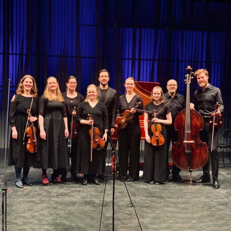 Izrādes "25.starptautiskais Baha kamermūzikas festivāls | Īslandes baroka ansamblis Brák, Herdisa Anna Jonasdotira (Herdis Anna Jónasdóttir), soprāns" attels