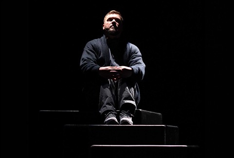 Galerijas bilde 4: Daniels Kīzs “PUĶES ALDŽERNONAM” dramatiska fantāzija vienā daļā