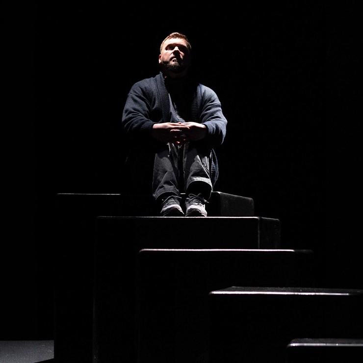 Galerijas bilde 1: Daniels Kīzs “PUĶES ALDŽERNONAM” dramatiska fantāzija vienā daļā