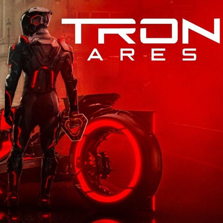 Izrādes "Kinoseanss | TRONS: AREJS" attels