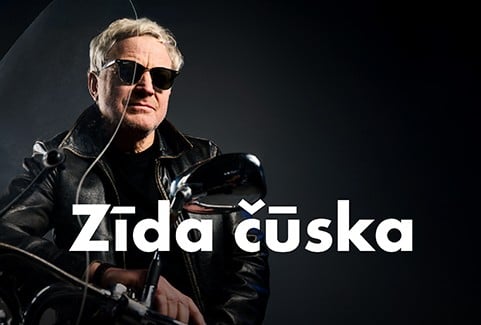 Izrādes "Zīda čūska" attels
