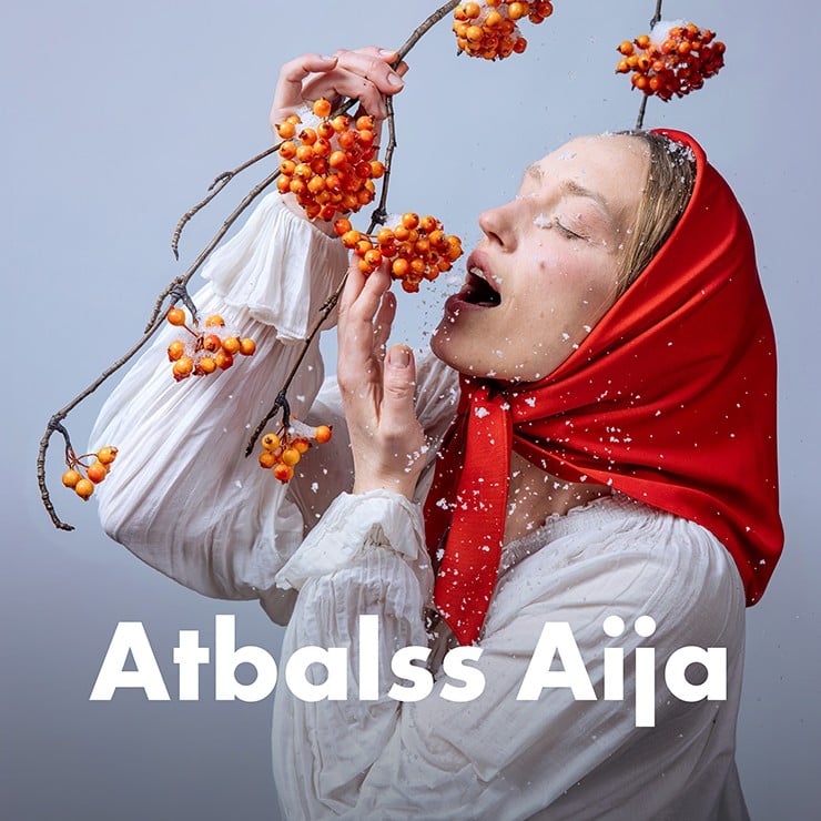 Izrādes "Atbalss Aija" attels