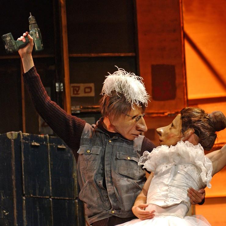 Gallery image 3: FAMILIE FLÖZ / TEATRO DELUSIO / BALTIC AWARDS – THEATRE SHOW