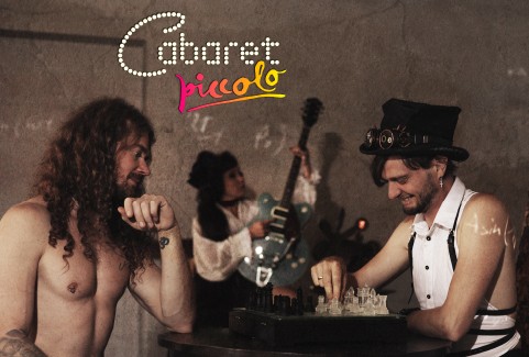 Izrādes "Cabaret Piccolo" attels
