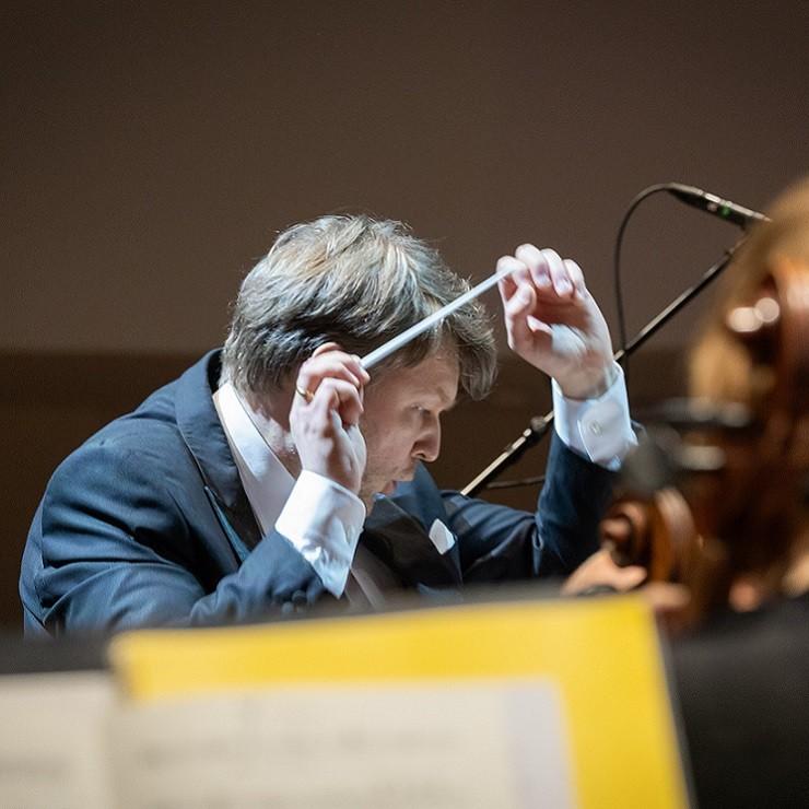 Gallery image 6: Kristīne Balanas, Lucas Debargue and LSO