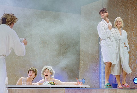Изображение галереи 1: KATRA DIENA KĀ SVĒTDIENA | Igaunija, Von Krahli Teater