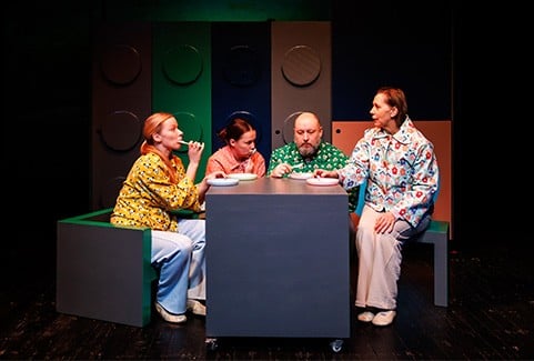 Izrādes "BĒRNUDĀRZS | Igaunija, Rakvere Teater" attels