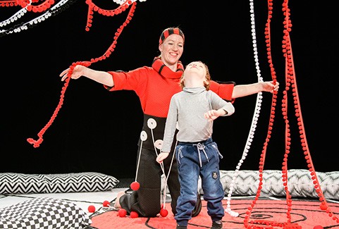 Izrādes "Kustību izrāde bērniem NEREDZĒTĀ PASAULE | Lietuva, Šokio teatras Dansema" attels
