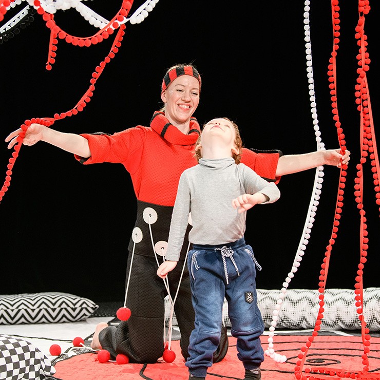 Izrādes "Kustību izrāde bērniem NEREDZĒTĀ PASAULE | Lietuva, Šokio teatras Dansema" attels