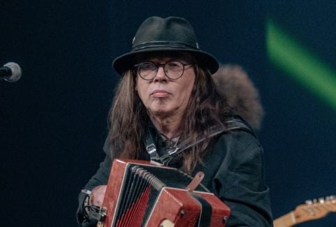 Izrādes "ARTŪRA UŠKĀNA LIELAIS JUBILEJAS FESTIVĀLS" attels