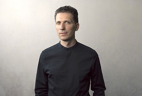 Izrādes "Ziemassvētku festivāls. Reinis Zariņš. Mesiāna Divdesmit skatieni uz jaundzimušo Kristu" attels