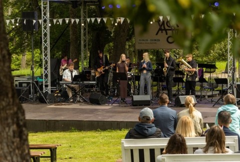 Izrādes "Studentu meistarklašu ansambļu koncerts | Škiuņa džezs. Baltijas džeza festivāls" attels