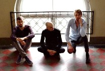 Meklēšanas rezultāta izrādes "ZĪMĒJUMS. Trio Elpo spēlē Ivanovu" attels