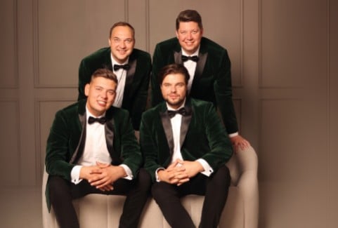 Изображение спектакля "PRIECĪGĀKIE ZIEMASSVĒTKI. Grupa BARITONI un Rēzeknes bigbends"