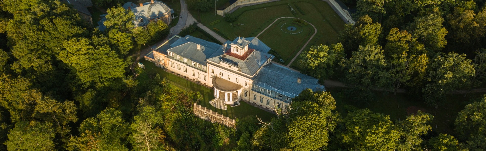 Norises vietas "Krimuldas muiža" attels